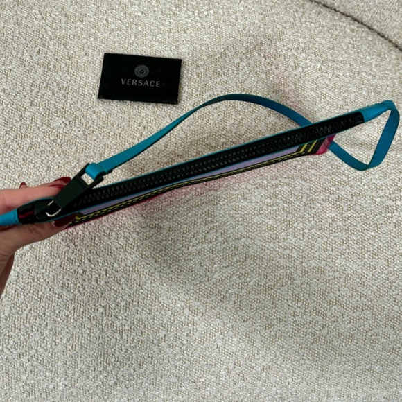 Authentic Versace Multicolour Rubber Calfskin 90s Logo Zip Pouch Bag - Picture 2 of 5